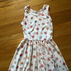 Dot Dot Smile, sleeveless, cool material, size 8/10